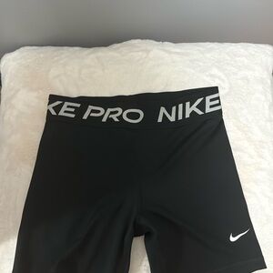 nike pros black